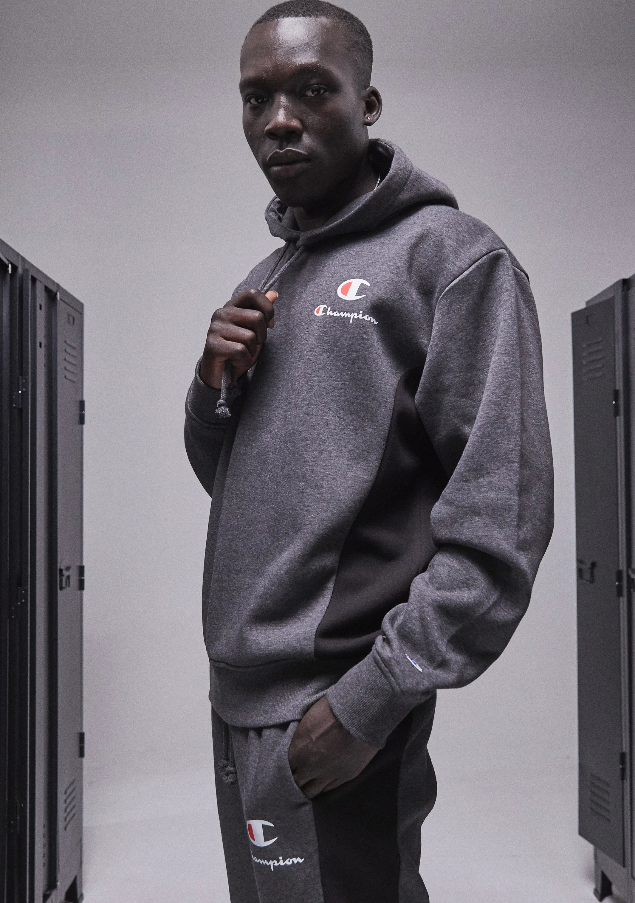 Champion Men??s Sporty Panel Hoodie