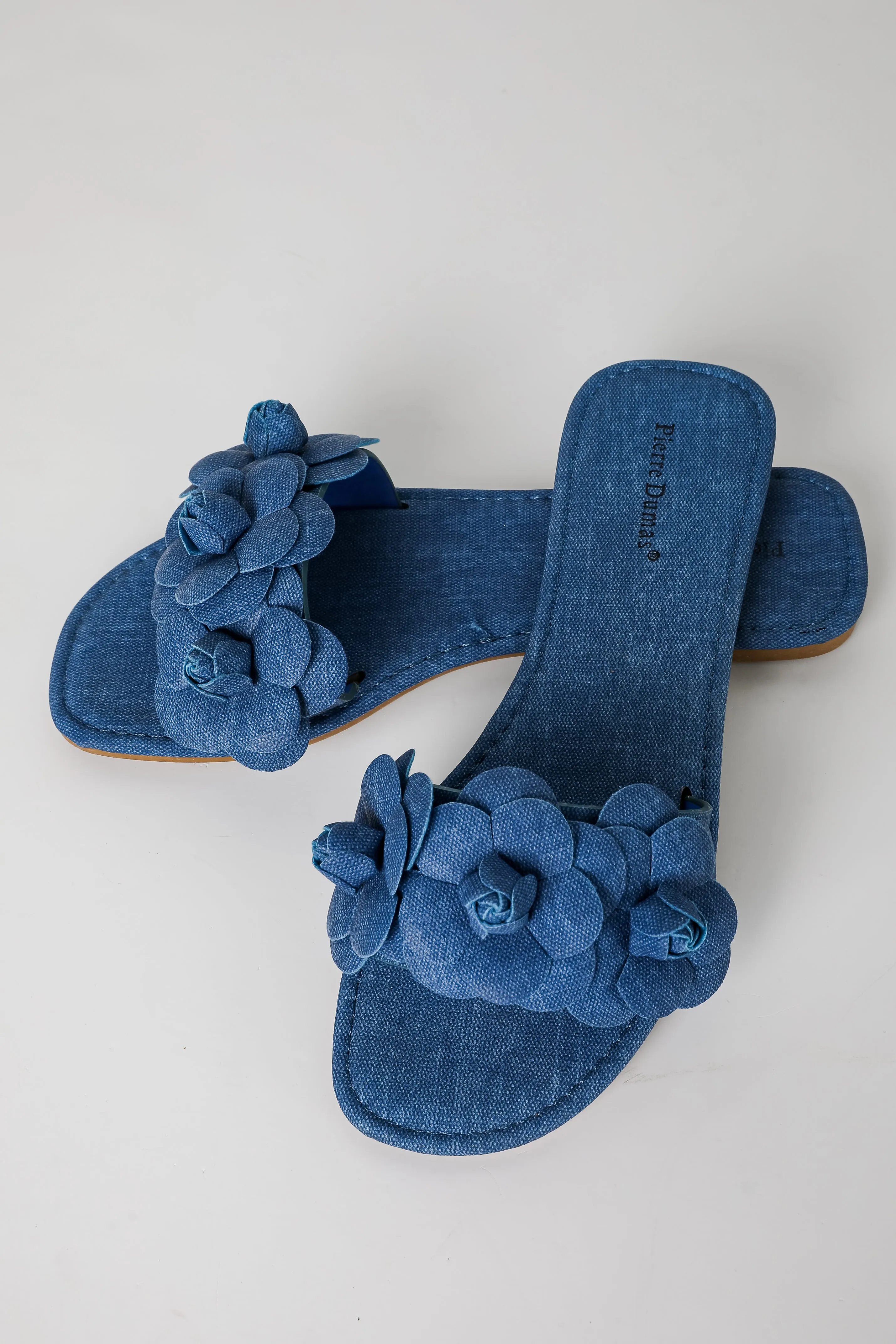 Classy Touch Blue Flower Slide Sandals