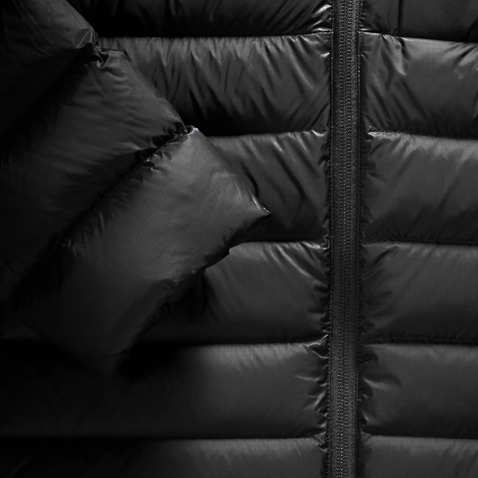 Forclaz Men's mountain and Backpacking padded and hooded jacket - MT500 14??F